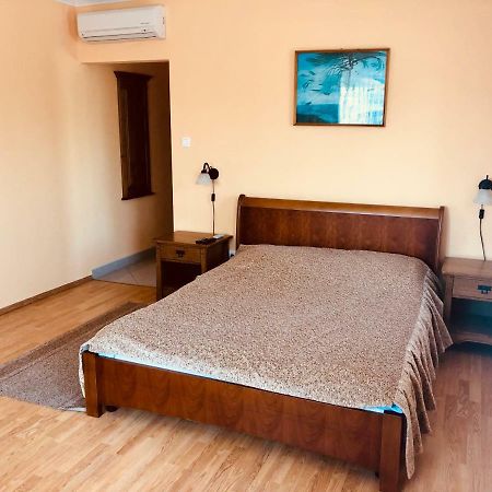 Horvath Vendeghaz Hotel Orosháza Екстериор снимка