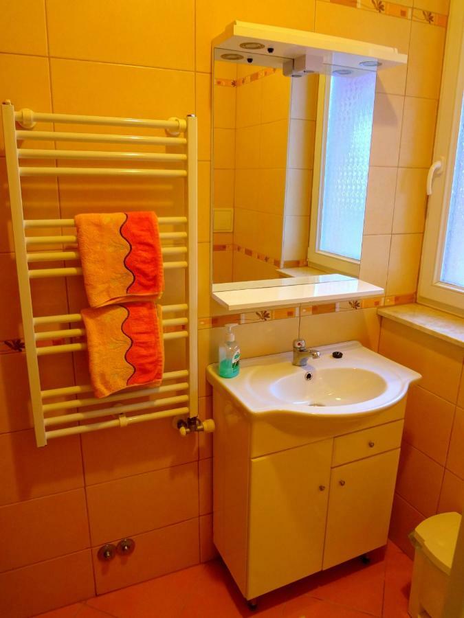 Horvath Vendeghaz Hotel Orosháza Екстериор снимка