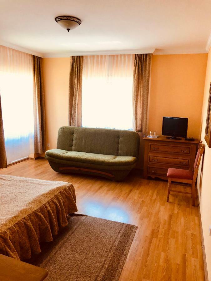 Horvath Vendeghaz Hotel Orosháza Екстериор снимка